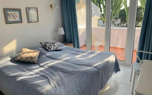 Calahonda - Sleeps 6 - Parking - Garden - Pool