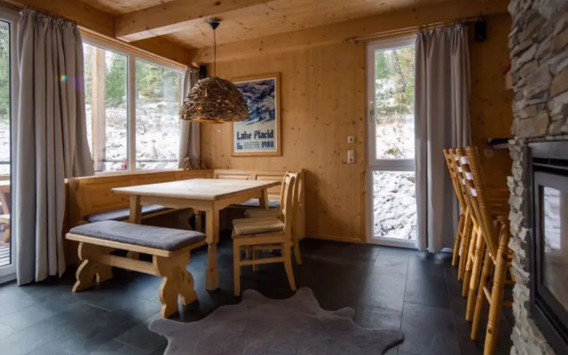 Chalet Zirbenwald I/8P