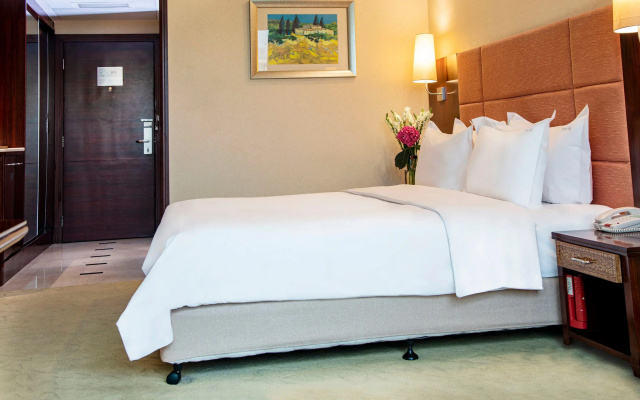 Holiday Inn Shenzhen Donghua by IHG