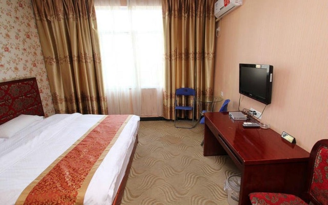 Yangshuo Fengqing Holiday Inn – Guest Rooms – Guilin
