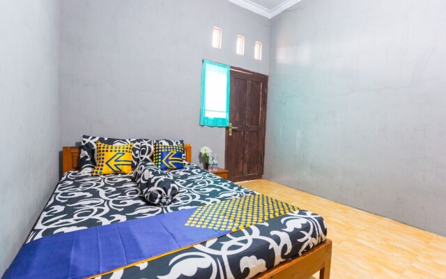 Putri Kuning Residence by OYO Rooms