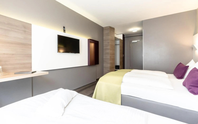 Hotel Demas City