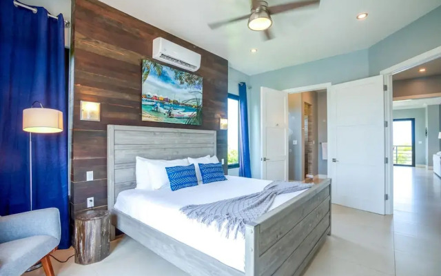 Oceanfront Sunset Gecko Condo - Second Floor 2B