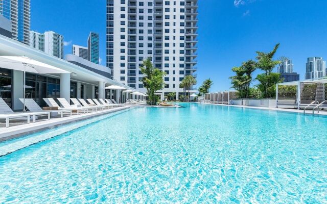 Bluebird Suites Downtown Brickell