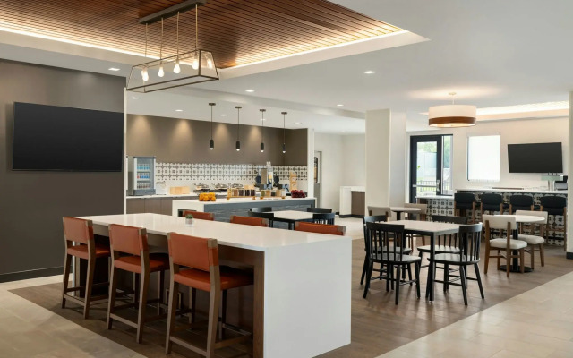 Fairfield By Marriott Inn & Suites Lancaster