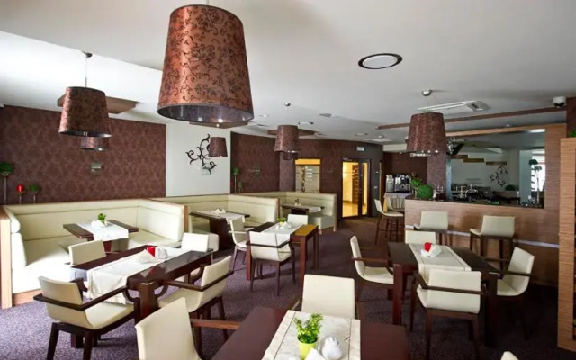Hotel Ines