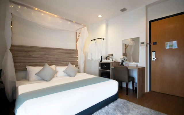 Victoria Hotel, a NuVe Group Collection
