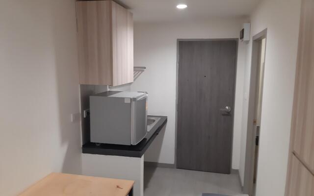 Amnuisuk Apartment