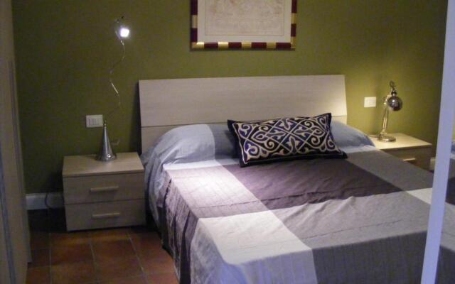 Santa Croce Apartment