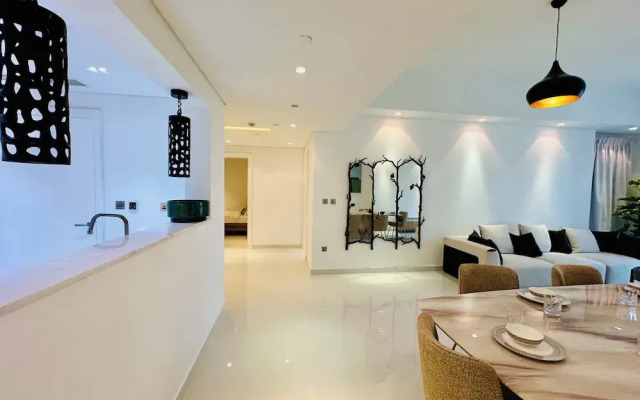 2BR Home with Waterfront views in Palm