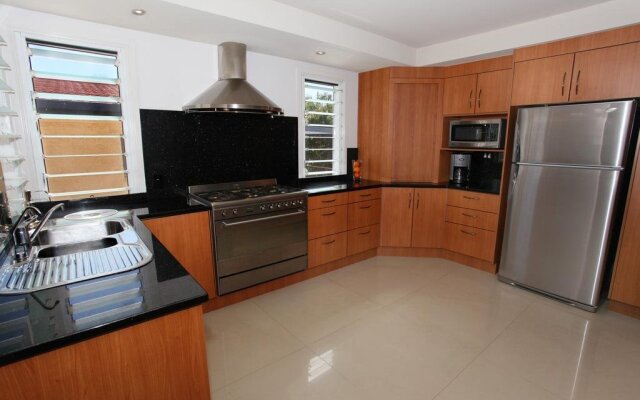 Okinja 31 Holiday House