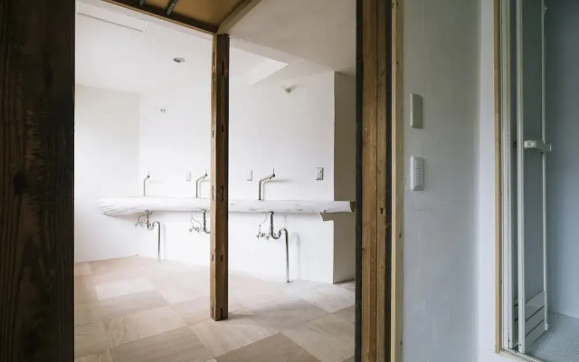 Atelier & Hostel Nagisa-Ura