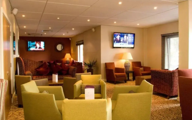 Premier Inn Castleford (Xscape, M62, Jct 32)