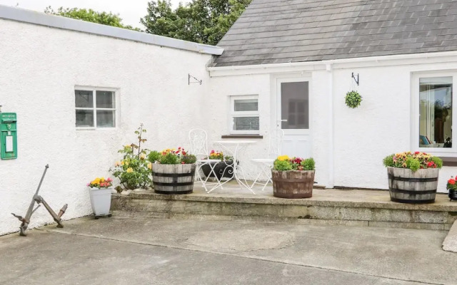 Whispering Willows - The Bungalow