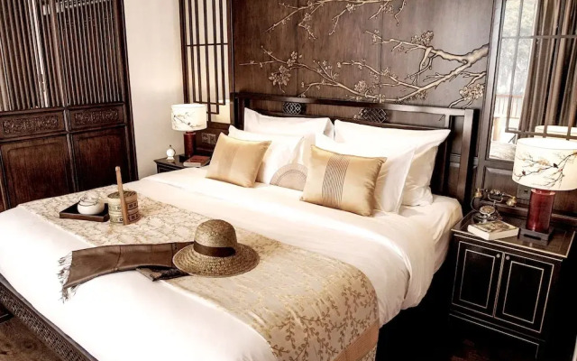 Heritage Line Ylang Cruise – Ha Long Bay & Lan Ha Bay