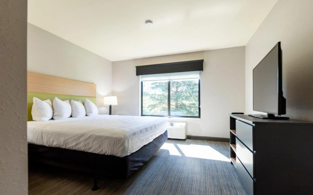 Country Inn & Suites by Radisson, Appleton Airport - Fox River Mall Area