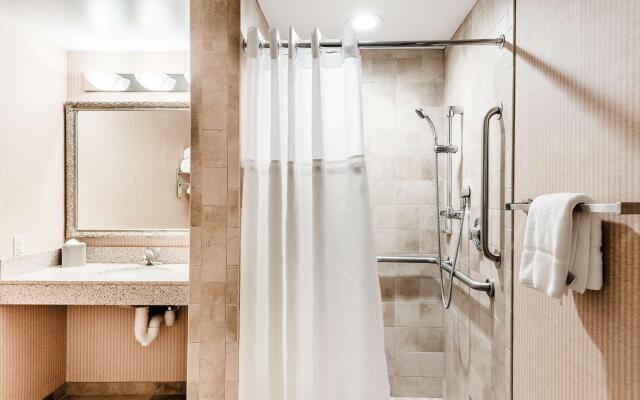 Radisson Hotel Denver Southeast