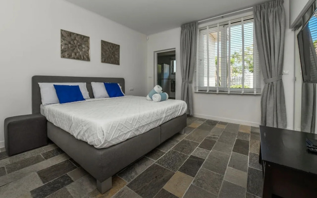 180 Ocean View 2 min to Beach Jacuzzi