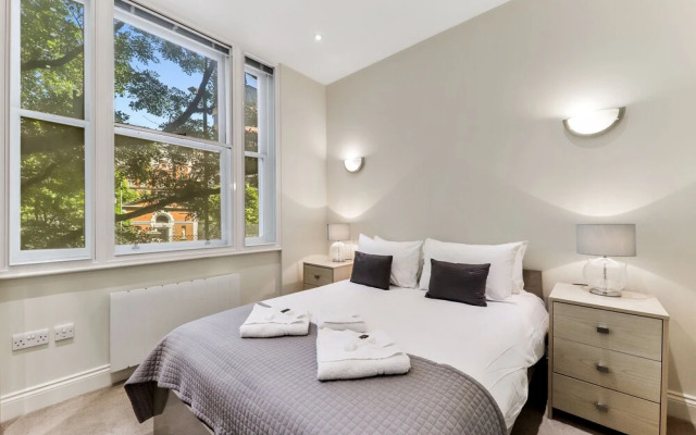Cosy 1 Bed Apartment next to Liverpool Street Station FREE WIFI By City Stay Aparts London