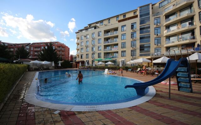 Menada Apartments in Rainbow 1 Complex