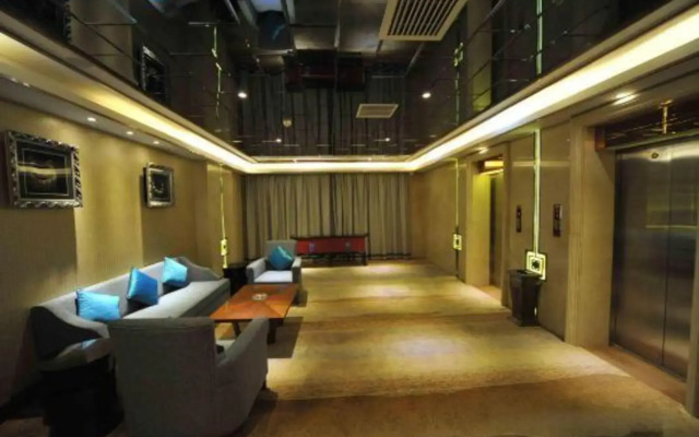 Tian Yi Zang Run Hotel