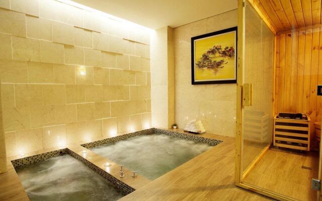 Nhat Ha L'Opera Hotel
