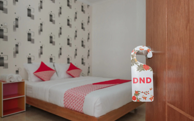 OYO 1454 111 Residence