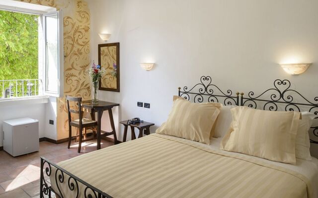 Hotel Porta Marmorea