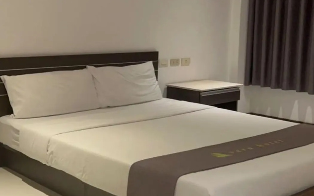 Townhouse Oak Vera Hotel Near Clark International Airport