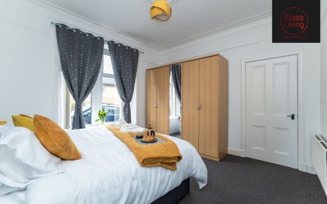 One Bedroom Apartment by Klass Living Serviced Accommodation Coatbridge - Albion Apartment with Wifi and Parking