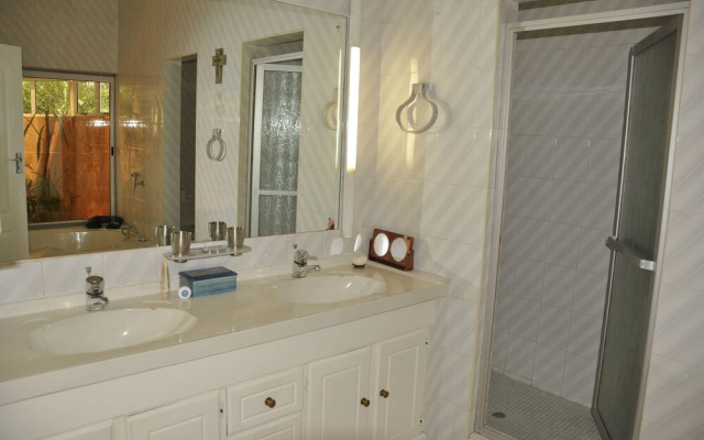 Crane's Nest Guest House & Spa @ 313