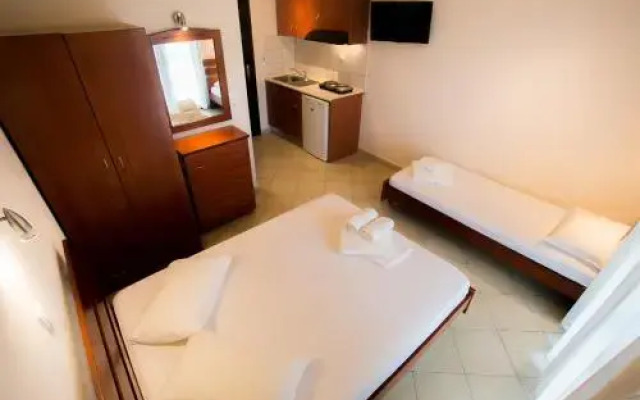Malamatenia House