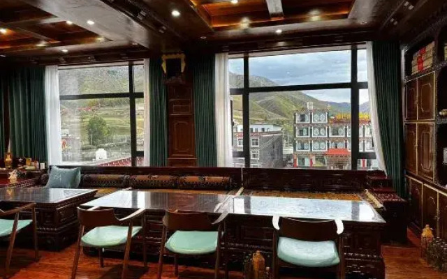 Bogong kar Hotel