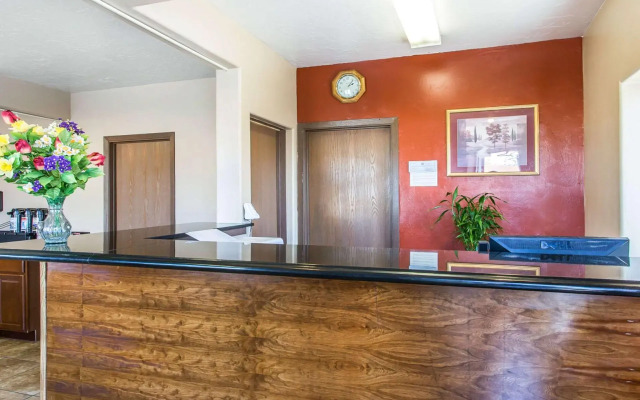 Riverton Inn & Suites