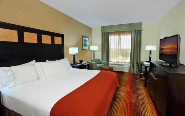 Holiday Inn Express & Suites Houston East - Baytown by IHG