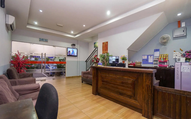 OYO 89330 Hotel Star Inn