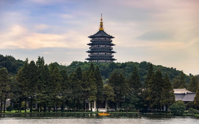 Xuanlong Apartment Hotel