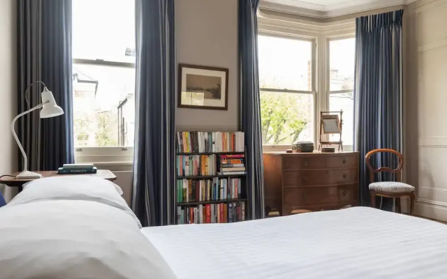 Caithness Road VI by Onefinestay