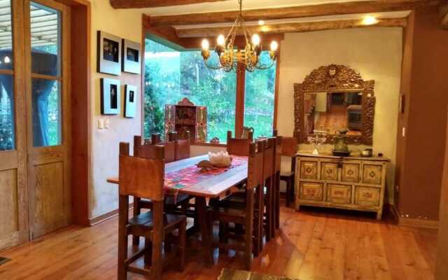 Inviting 10-bed Villa in Urubamba, Cusco, Peru