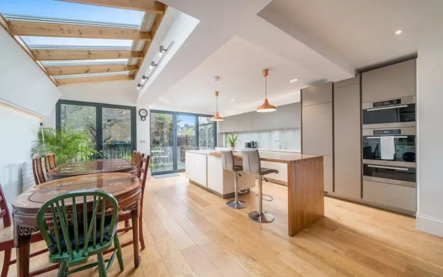 Stunning house near Notting Hill