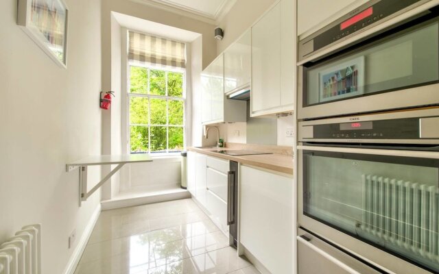 City Centre Georgian Maindoor 2bed/2bath Apartment