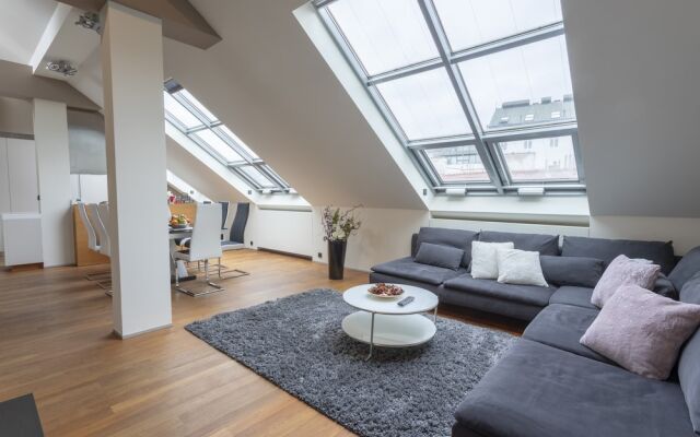 Luxury Central Duplex with terrace