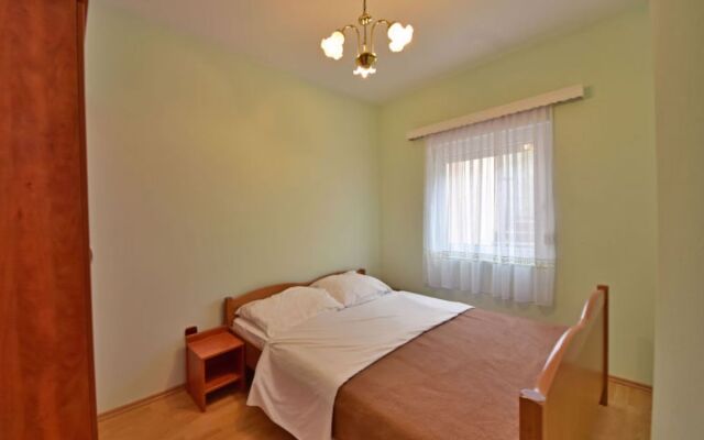 Apartment Delfin Karlobag 22189