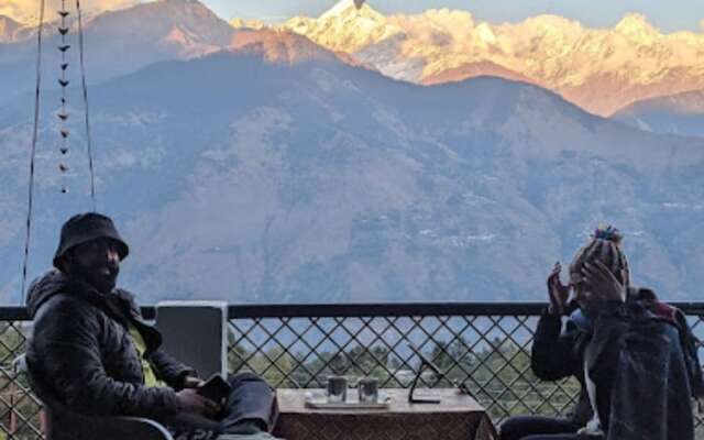 Goroomgo Mount Kailash Homestay Munsyari