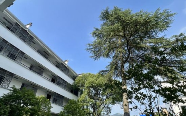 Puyue Villa – Exterior – Huangshan