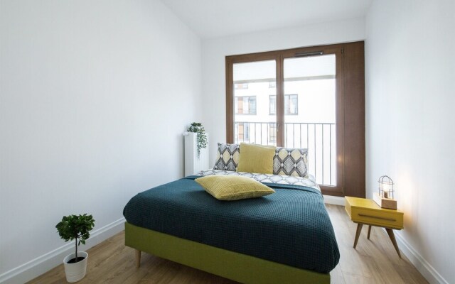 NEW apartament 4 bedrooms near Airport