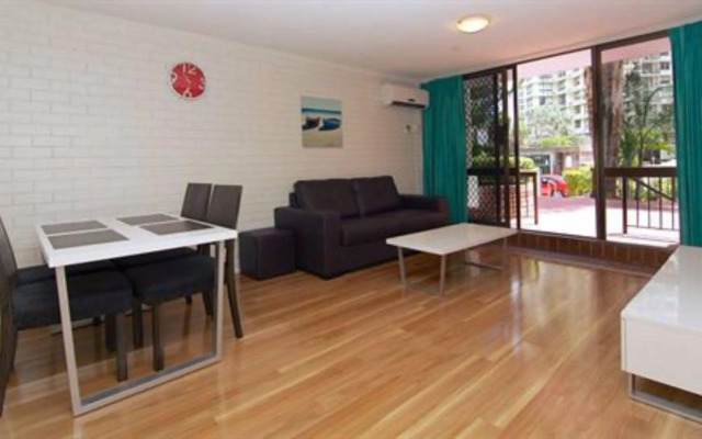 Trickett Gardens Holiday Inn