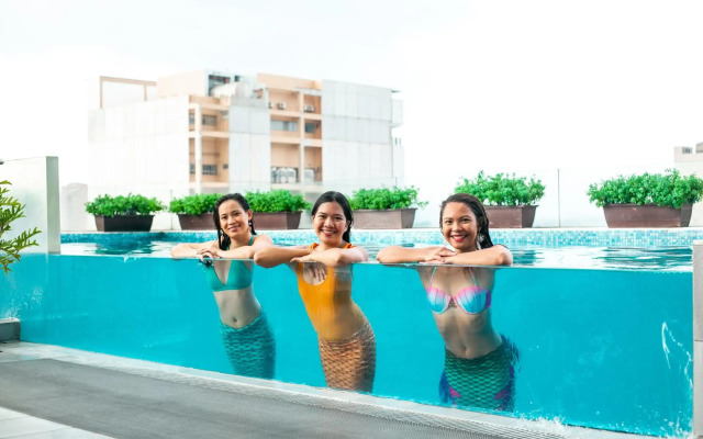 Luxent Hotel