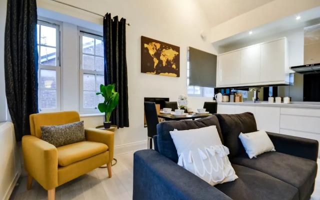 Orrell Road Luxury Apartment