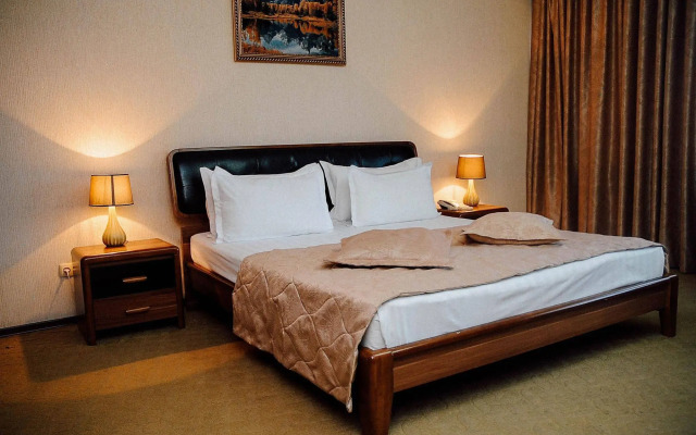 Dostyk Hotel